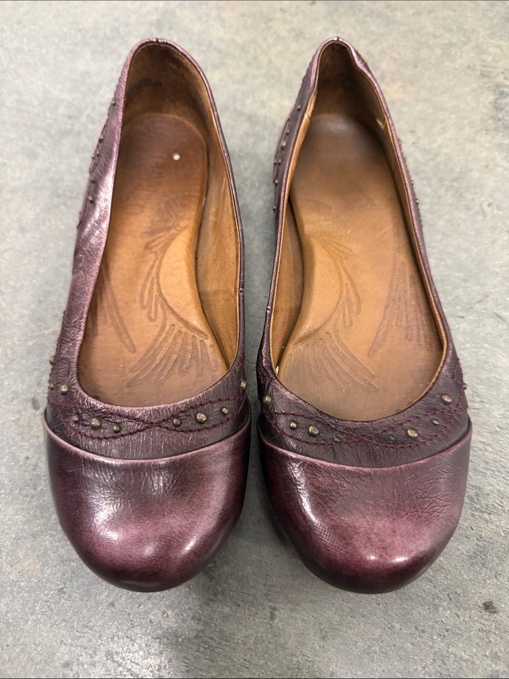 Born Women's Burgundy Leather Ballet Flats